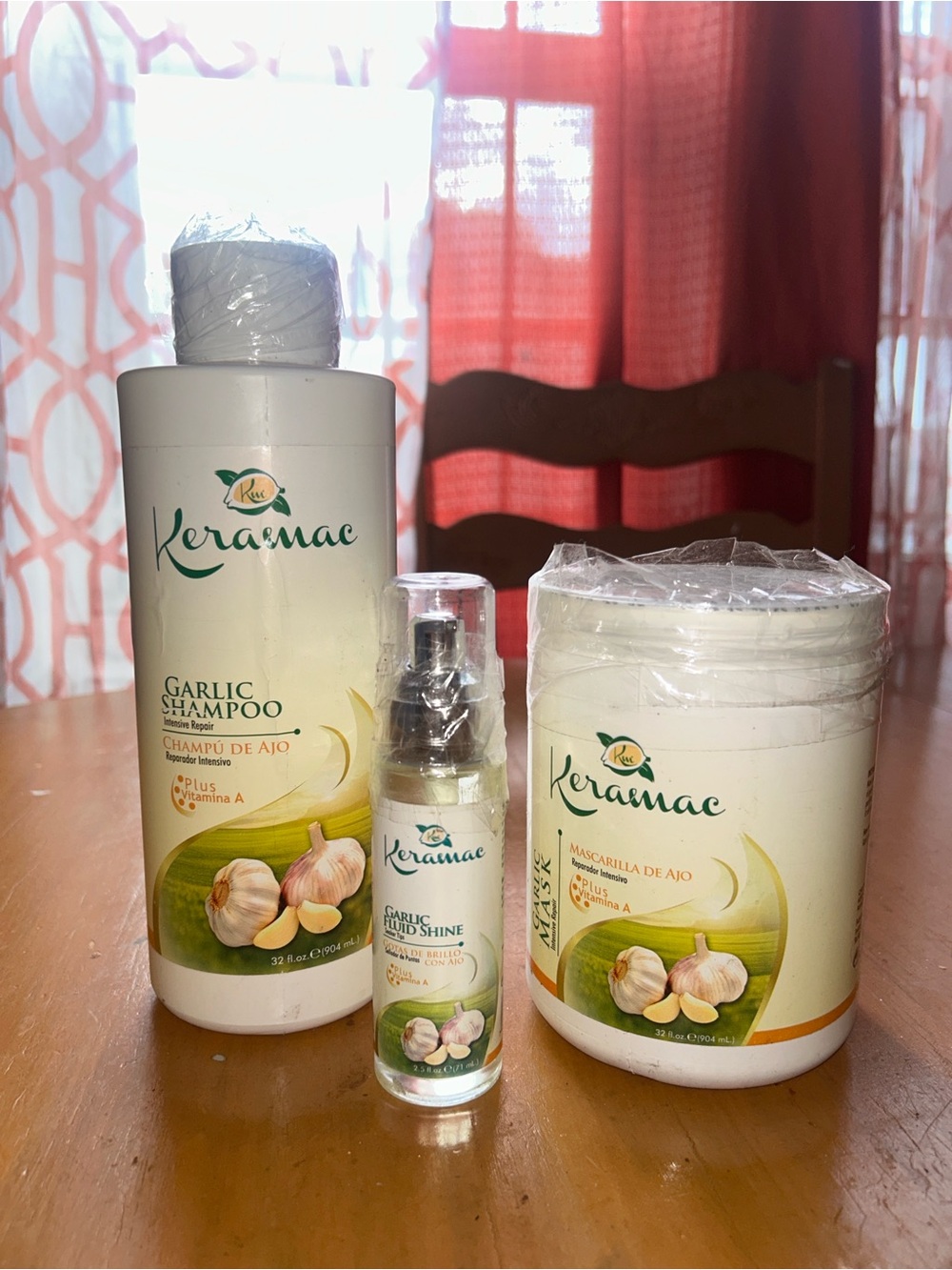 Garlic Shampoo & Hair Mask Set in White